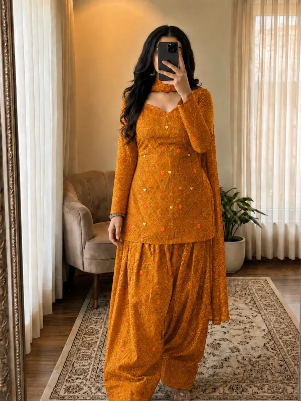 Exclussive chondi print Farshi set